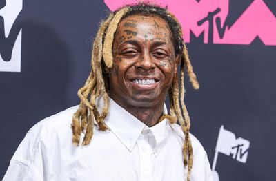 'HE'S NOT WELL' Lil Wayne sparks concern with ‘swollen’ face during ...